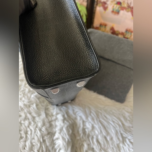 NWOT MCM DOCUMENT SAC 2 WAY - Picture 7 of 16